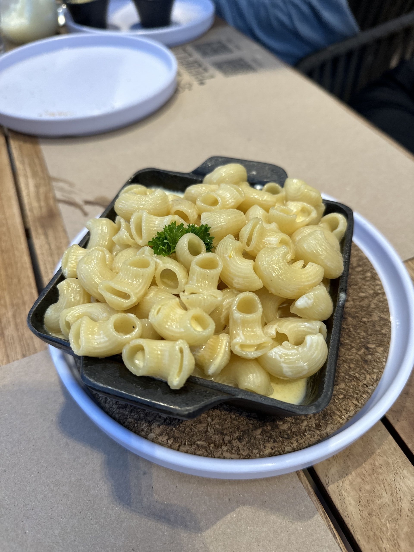 Buttery pasta shells
