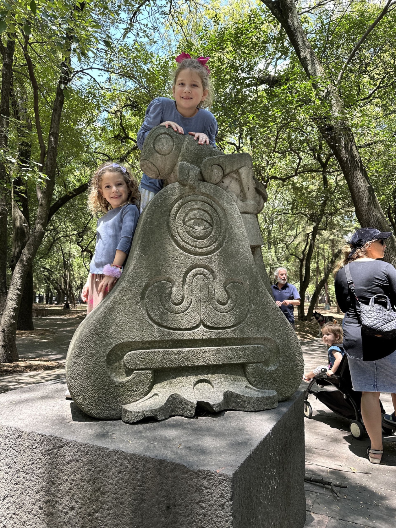 Kids on a sculpture in Chapultepec Park